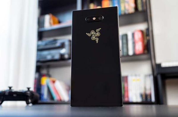 Обзор Razer Phone 2: лучший смартфон для игр и не только