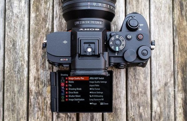 Обзор Sony a7R V: полнокадровой камеры для потрясающих фотографий разрешением 60 Мп