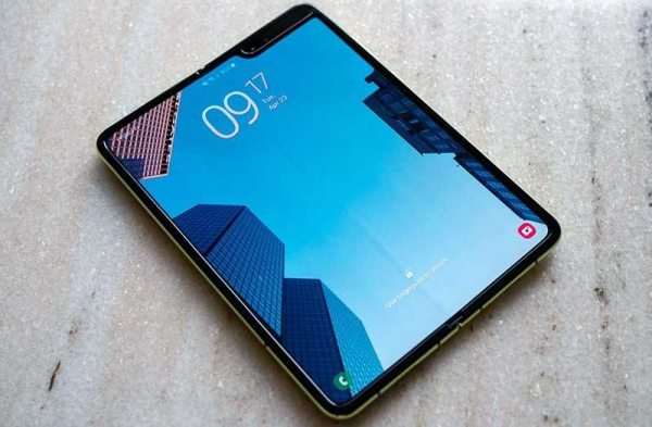 Обзор Samsung Galaxy Fold: ещё один шаг к складному будущему