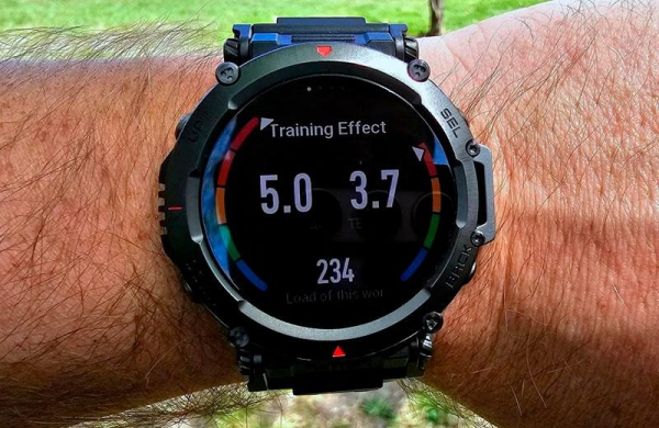 Обзор Amazfit T-Rex Ultra: умных часов внутри и очень прочных снаружи