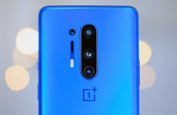 Обзор OnePlus 8 Pro: флагманский смартфон на смену 7T Pro