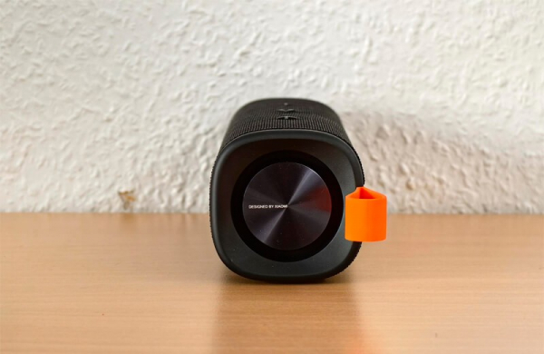 Обзор Xiaomi Sound Outdoor: недорогой портативной колонки с невероятными басами