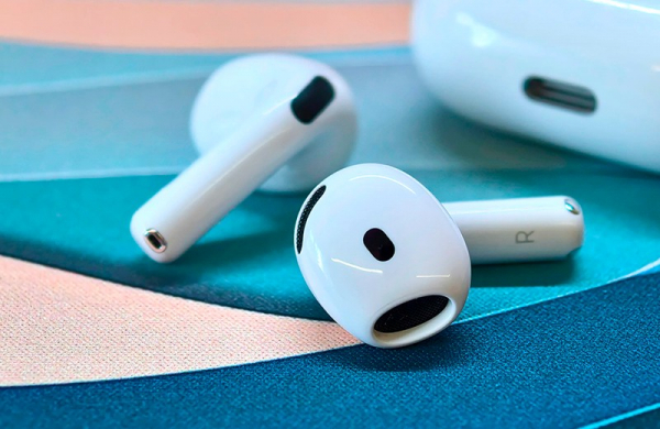 Обзор Apple AirPods 4: немного более доступных наушников без ANC