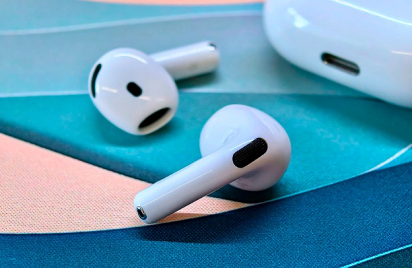 Обзор Apple AirPods 4: немного более доступных наушников без ANC