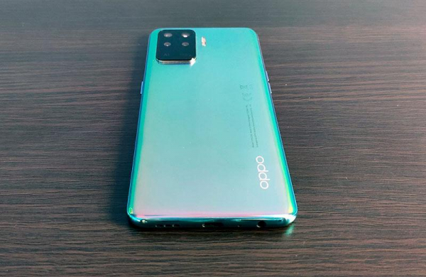 Обзор Oppo Reno 5 Lite: среднего смартфона достаточного для большинства