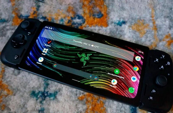 Обзор Razer Edge: дорогой игровой консоли для потоковых игр на ходу