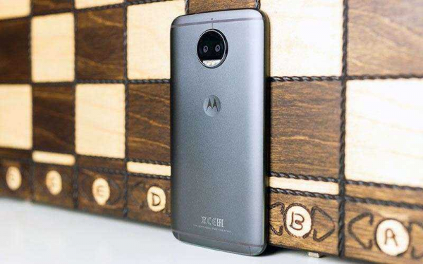 Обзор Motorola Moto G5s Plus — Смартфон который должен был выйти раньше