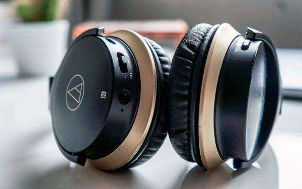 Обзор Audio-Technica ATH-AR3BT — Наушников с басом, поддерживающих до 8 устройств