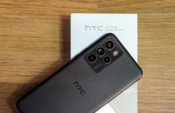 Обзор HTC U23 Pro не самого впечатляющего смартфона от легендарного бренда из прошлого