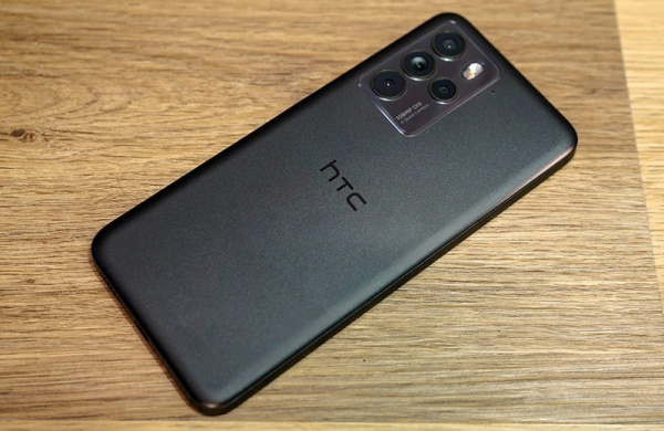 Обзор HTC U23 Pro не самого впечатляющего смартфона от легендарного бренда из прошлого