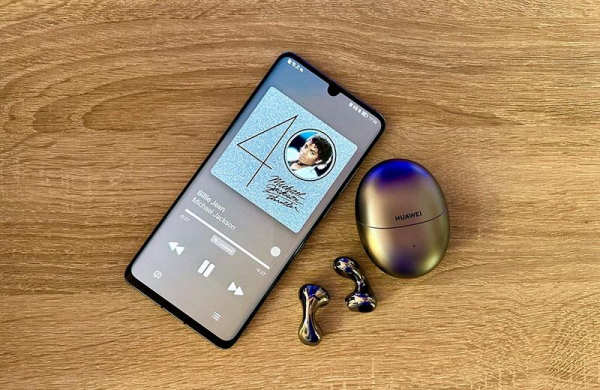 Обзор Huawei FreeBuds 5: новых TWS-наушников с очень уникальным дизайном