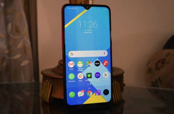 Обзор Realme 3i: если нужен красивый бюджетный смартфон