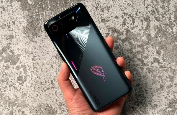 Обзор Asus ROG Phone 7: ещё более мощного игрового смартфона с обновлениями