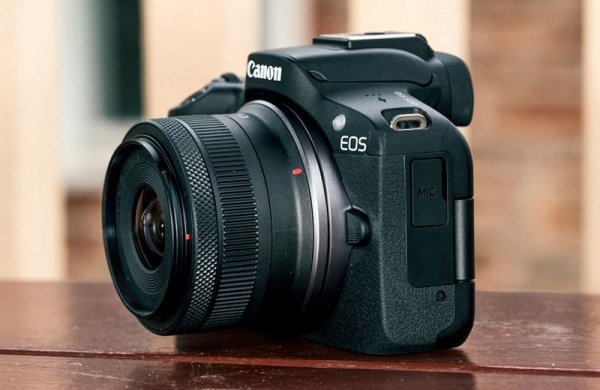 Обзор Canon EOS R50: камеры с первоклассным автофокусом в компактном корпусе