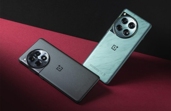 Обзор OnePlus 12R: мощного смартфона с лучшим дисплеем в истории компании