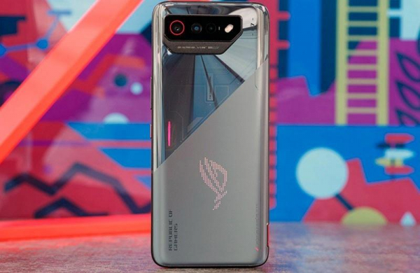 Обзор Asus ROG Phone 7: ещё более мощного игрового смартфона с обновлениями